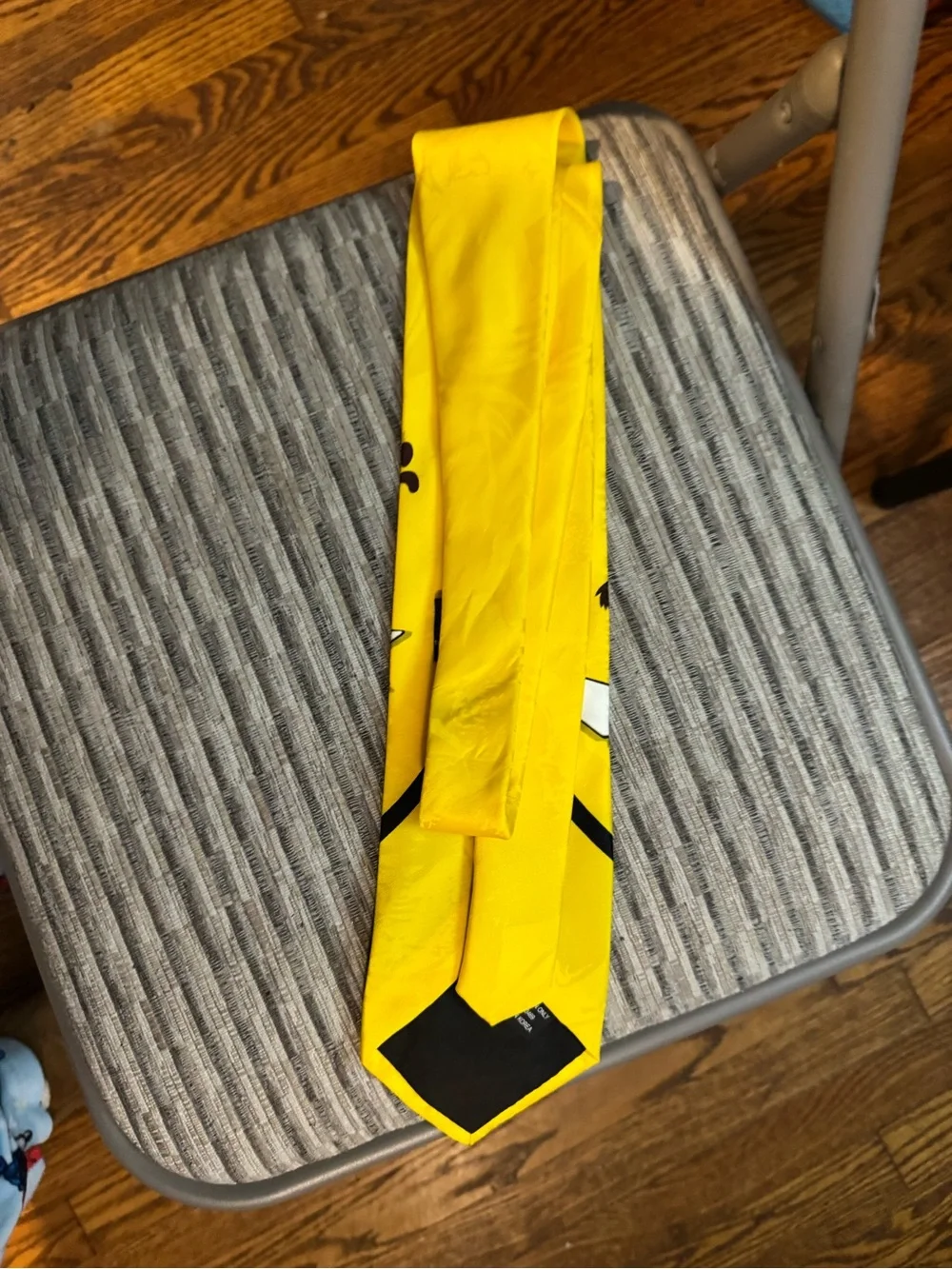 Warner Bros. Yellow Looney Tunes Character Tie